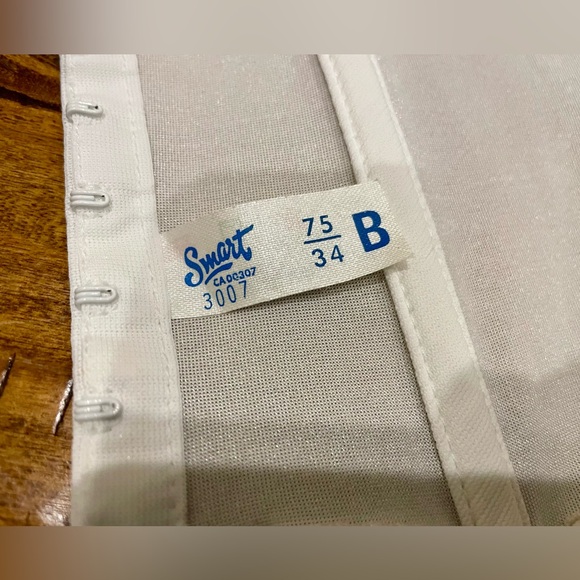 Vintage Smart white bustier - Picture 9 of 13